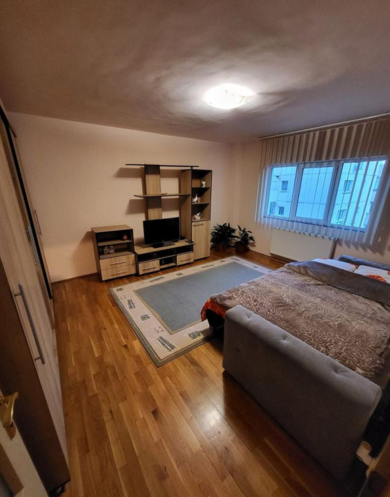3 camere, decomandat, 80 mp,  balcon, zona str. Dorobantilor, Marasti