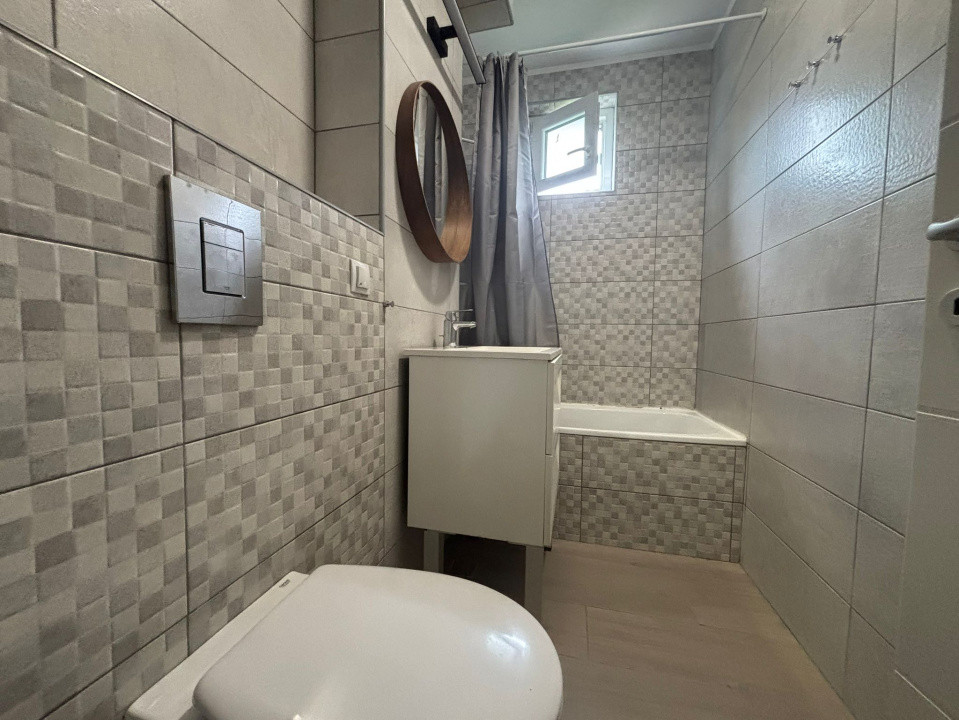 3 camere ,decomandat, 62 mp,  terasa, zona str.Aleea Baita, Gheorgheni