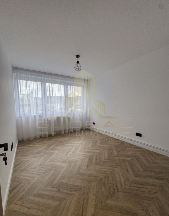 3 camere Lux, TOtul Nou, 73 mp,  terasa, Hotel River Park, Grigorescu