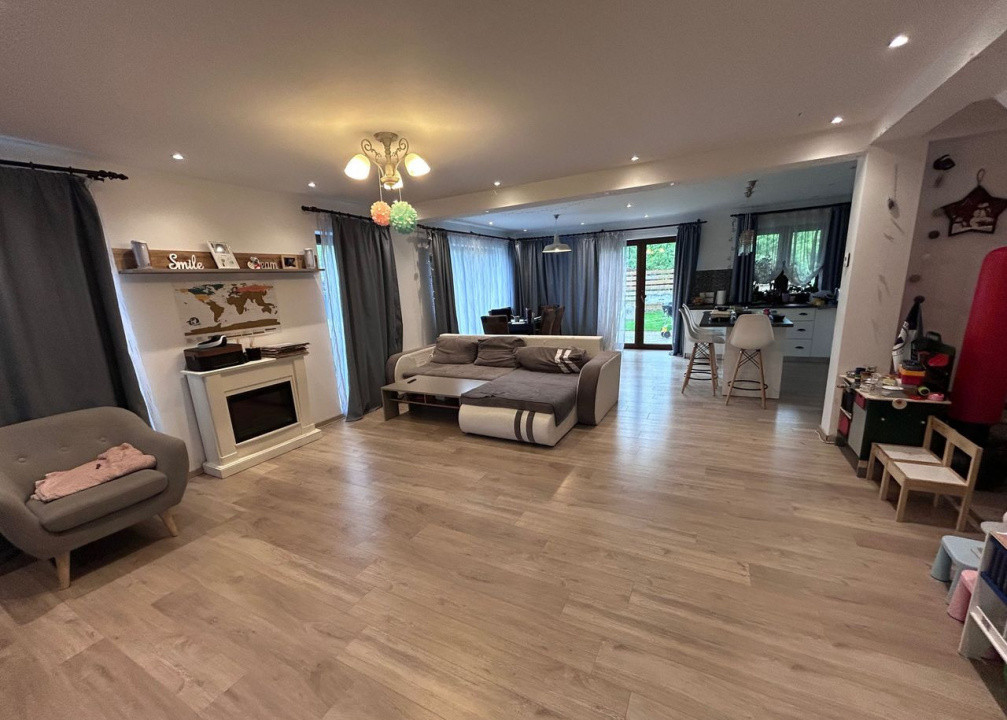 4 camere, duplex, 135 mp, curte, zona str.Colonia Borhanci, Borhanci