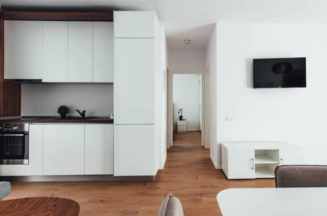 3 camere , 73 mp, LUX, terasa,, parcare zona Anton Pan Marasti