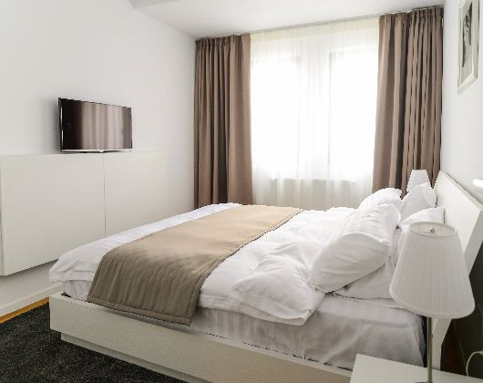 3 camere 75 mp parcare zona Iulius Mall Park Lake
