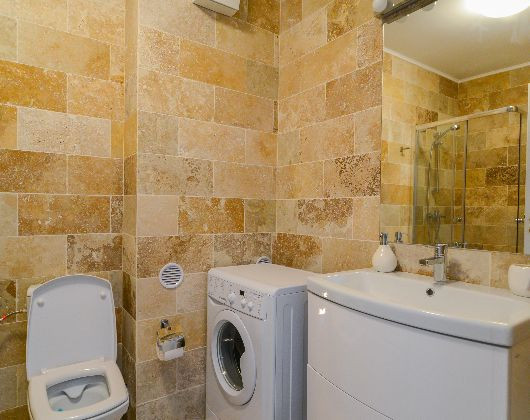 3 camere 75 mp parcare zona Iulius Mall Park Lake