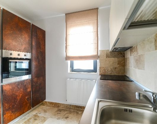 3 camere 75 mp parcare zona Iulius Mall Park Lake