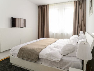3 camere 75 mp parcare zona Iulius Mall Park Lake