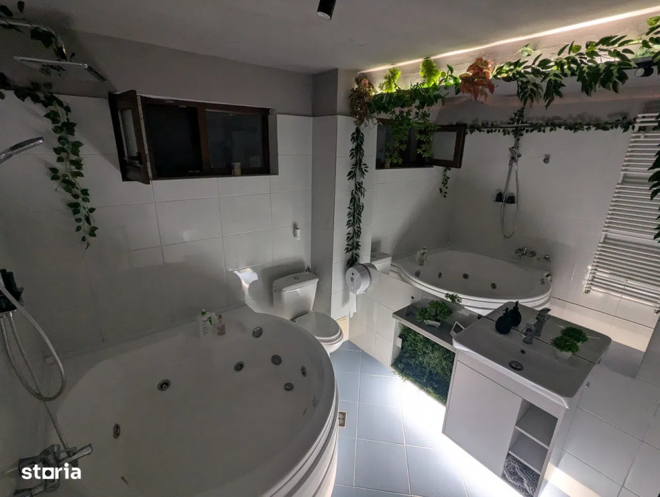 3 camere , 54 mp, 2 terase,2 parcari  zona str.Borhanciului , Borhanci
