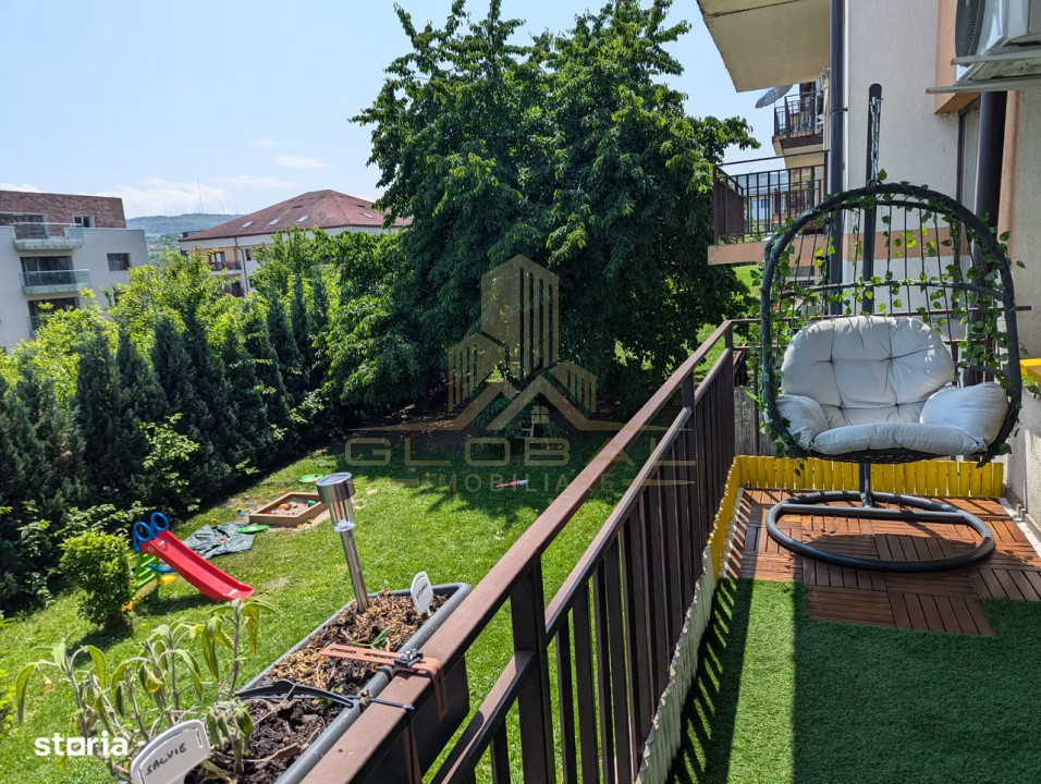 3 camere , 54 mp, 2 terase,2 parcari  zona str.Borhanciului , Borhanci