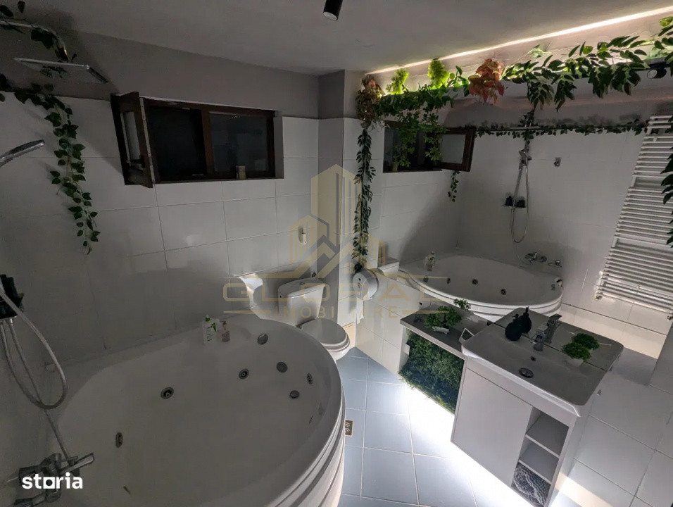 3 camere , 54 mp, 2 terase,2 parcari  zona str.Borhanciului , Borhanci