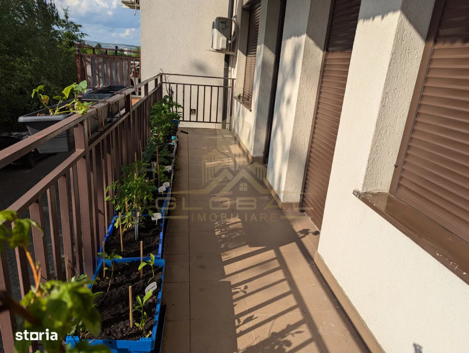 3 camere , 54 mp, 2 terase,2 parcari  zona str.Borhanciului , Borhanci