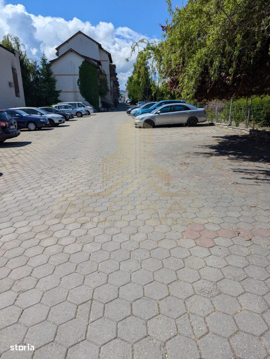 3 camere , 54 mp, 2 terase,2 parcari  zona str.Borhanciului , Borhanci