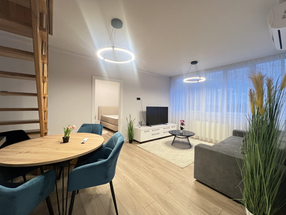 3 camere , 95 mp, Lux, 2 Nivele, parcare, terasa, str.Decebal, Centru