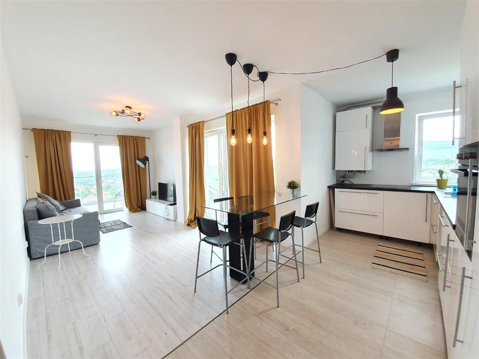 3 camere, 72 mp, parcare, terasa, zona str.Buna Ziua