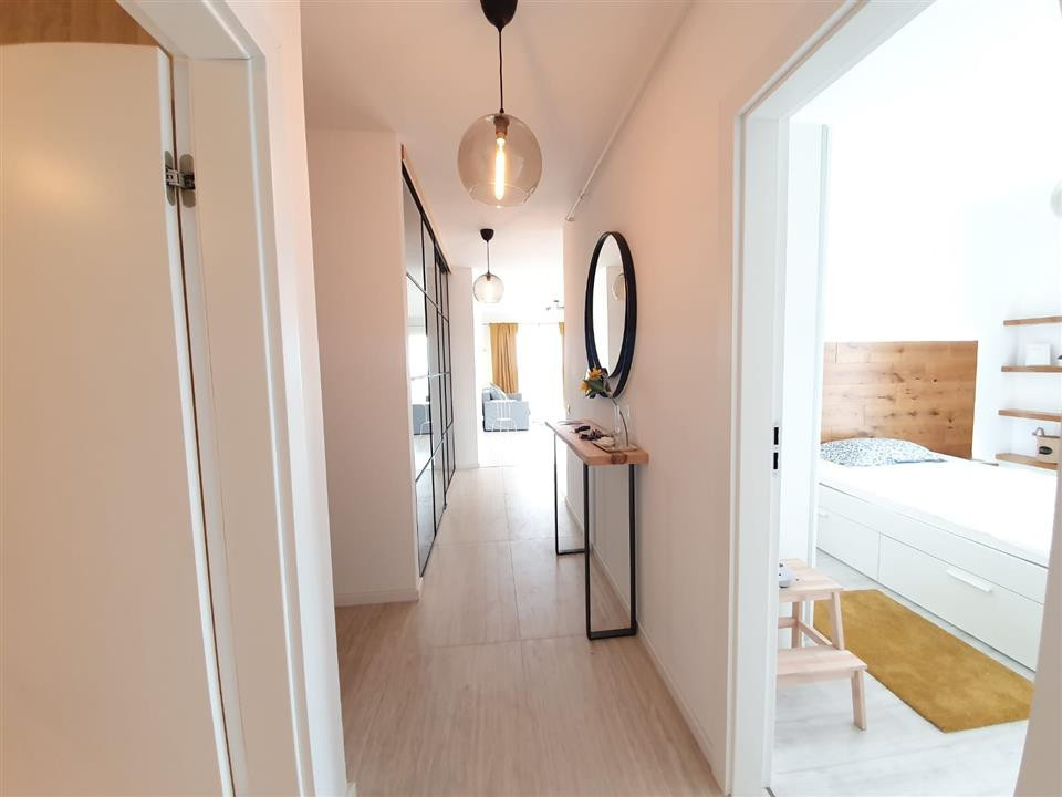 3 camere, 72 mp, parcare, terasa, zona str.Buna Ziua