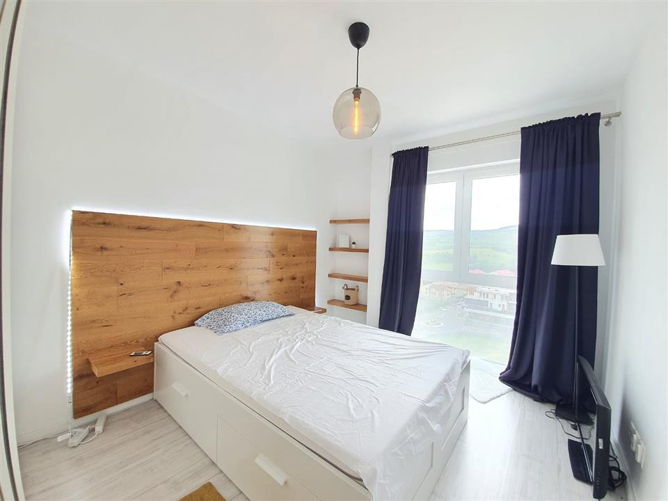3 camere, 72 mp, parcare, terasa, zona str.Buna Ziua
