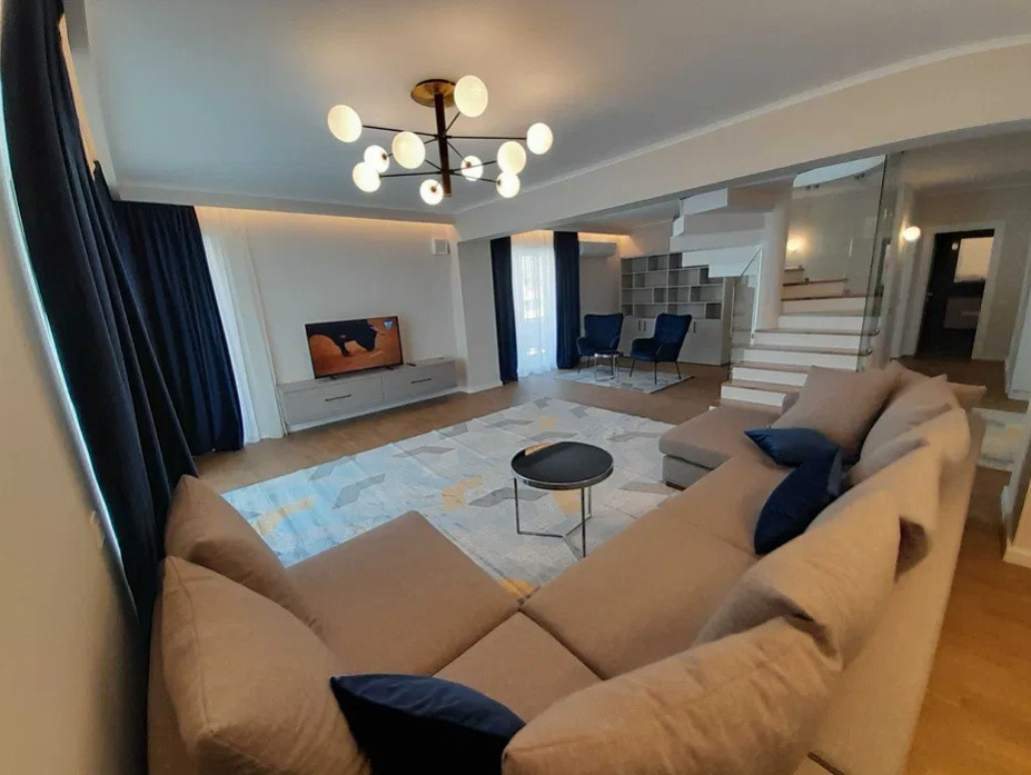 Proprietar inchiriez penthouse lux, 3 camere, in Bonjour Residence