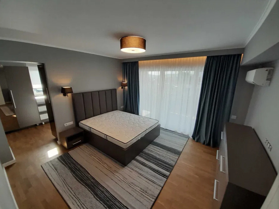 Proprietar inchiriez penthouse lux, 3 camere, in Bonjour Residence