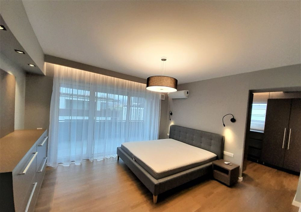 Proprietar inchiriez penthouse lux, 3 camere, in Bonjour Residence
