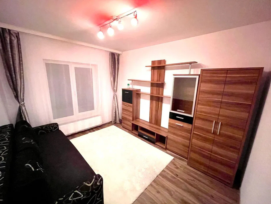 5 camere, 112 mp, 100 mp curte, garaj, zona str. Oasului, Iris
