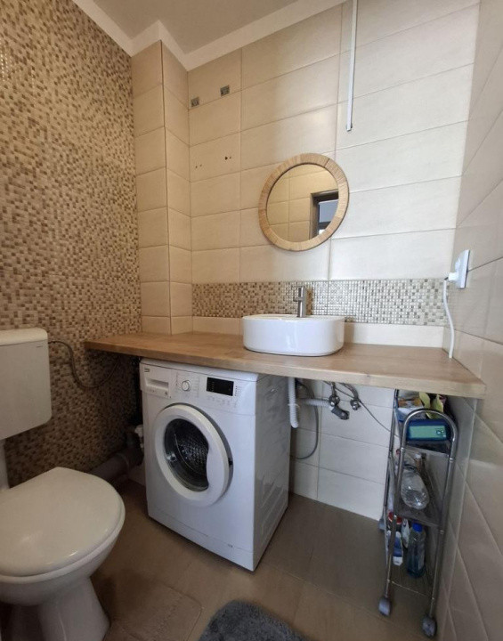 4 camere ,decomandat, 80 mp,  terasa, parcare, zona str.Gurghianu, Europa