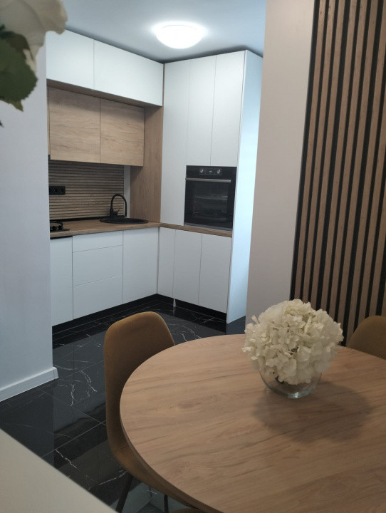 3 camere ,decomandat, 78 mp, 8 mp terasa, zona str.Iugoslaviei, Gheorgheni