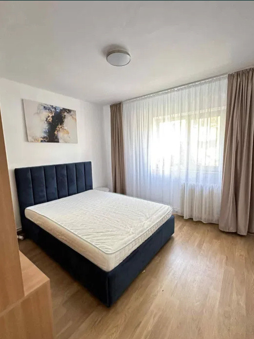 4 camere, 80 mp,  parcare , terasa ,Marasti , zona str. Dambovbitei
