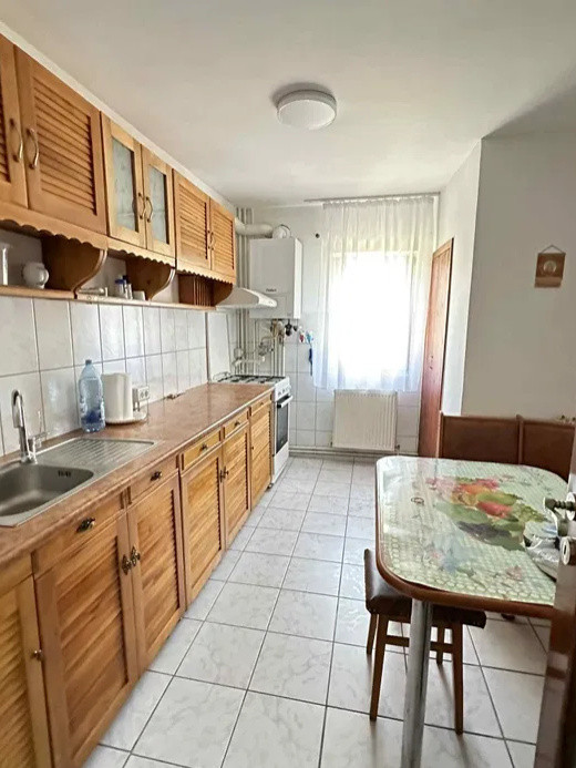 4 camere, 80 mp,  parcare , terasa ,Marasti , zona str. Dambovbitei