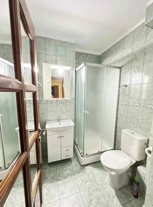 4 camere, 80 mp,  parcare , terasa ,Marasti , zona str. Dambovbitei