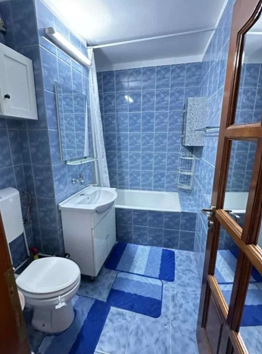 4 camere, 80 mp,  parcare , terasa ,Marasti , zona str. Dambovbitei
