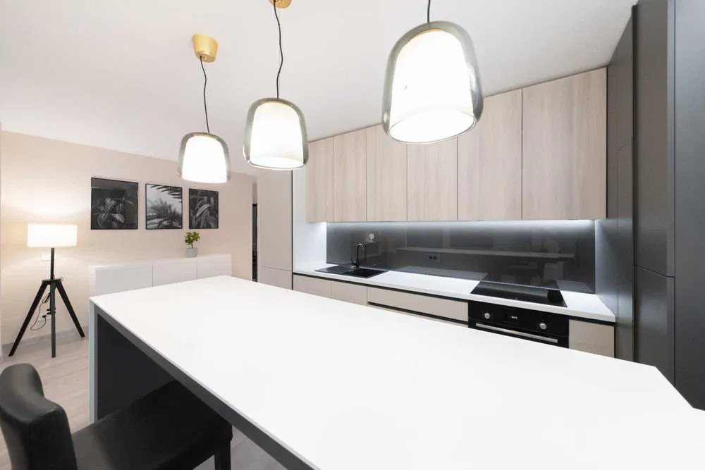 3 camere, LUX,84 mp, garaj, terasa, zona str.Presecan, Andrei Muresanu