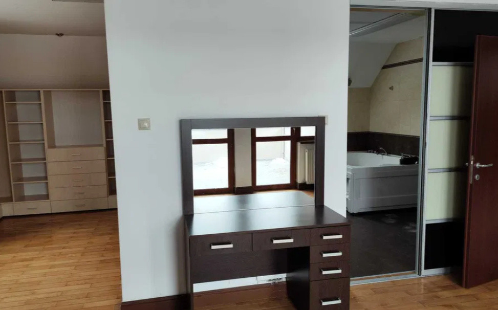 4 camere, 200 mp, 3 terase, zona str.Buna Ziua , Buna-Ziua
