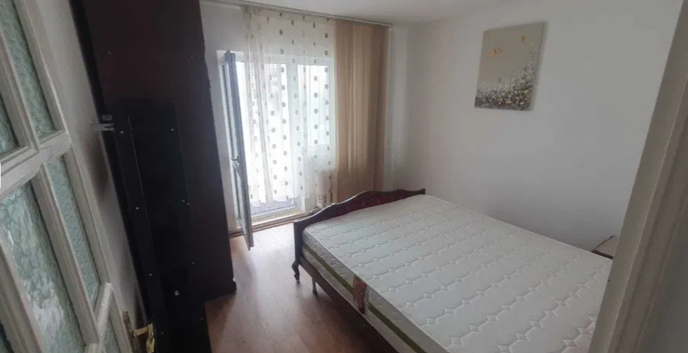 3 camere ,63 mp, 2 balcoane, zona str.Observatorului, Zorilor