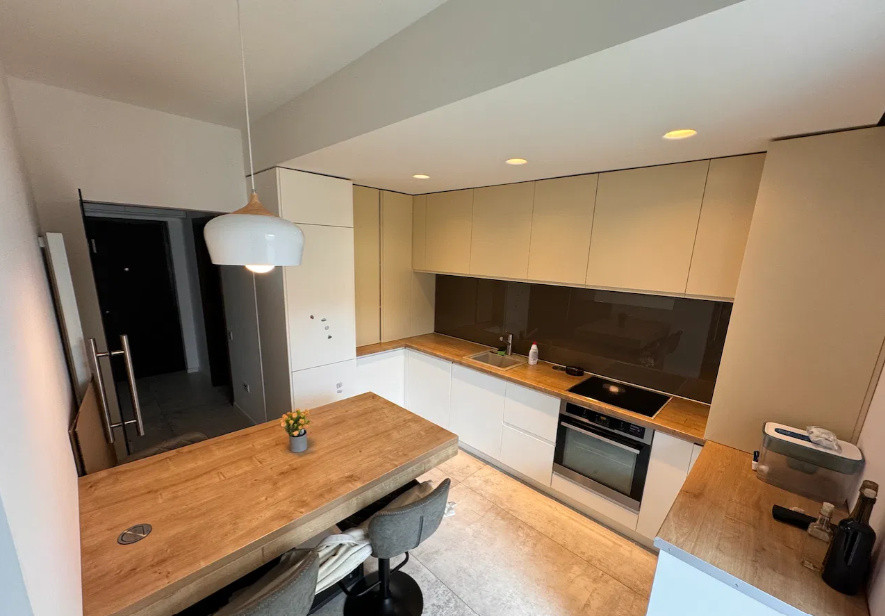 3 camere , 91 mp,  terasa, zona str.Eugen Lovinescu, Manastur