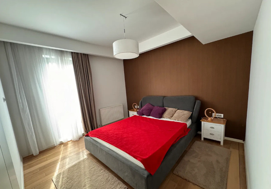 3 camere , 91 mp,  terasa, zona str.Eugen Lovinescu, Manastur