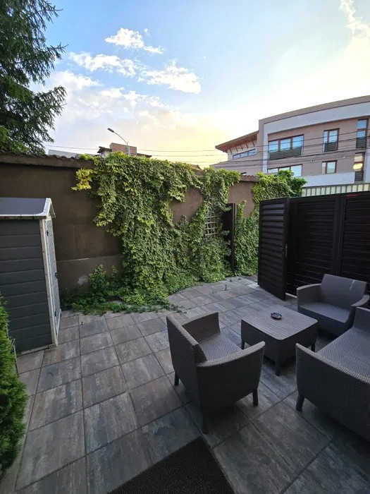 3 camere ,70 mp, Curte, Parcari, Pet Friendly terasa, Buna-Ziua