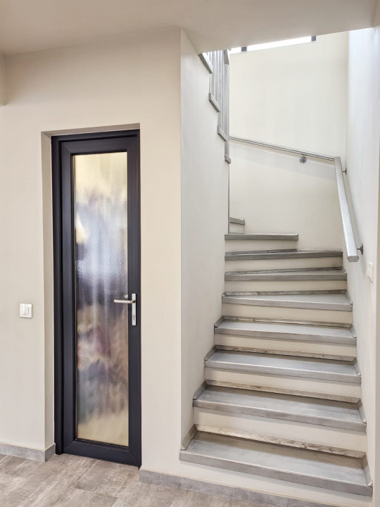 4 camere, vila, 120 mp,  terasa, curte, zona str.Maramuresului, Dambul-Rotund