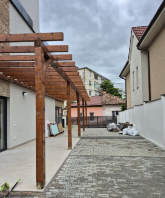 Casa/ Spatiu Birou LUX, 4 camere, parcari, zona  BT Arena, Plopilor