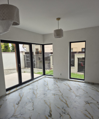 Casa/ Spatiu Birou LUX, 4 camere, parcari, zona  BT Arena, Plopilor