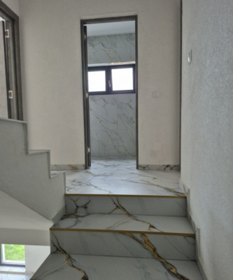 Casa/ Spatiu Birou LUX, 4 camere, parcari, zona  BT Arena, Plopilor