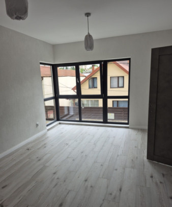 Casa/ Spatiu Birou LUX, 4 camere, parcari, zona  BT Arena, Plopilor