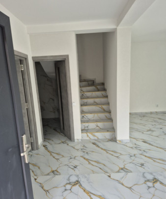 Casa/ Spatiu Birou LUX, 4 camere, parcari, zona  BT Arena, Plopilor