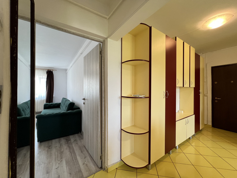2 camere ,decomandat, 53 mp,  terasa, zona str.Tasnad, Manastur