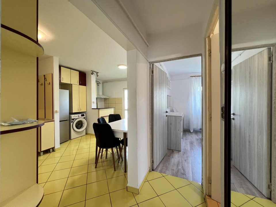 2 camere ,decomandat, 53 mp,  terasa, zona str.Tasnad, Manastur