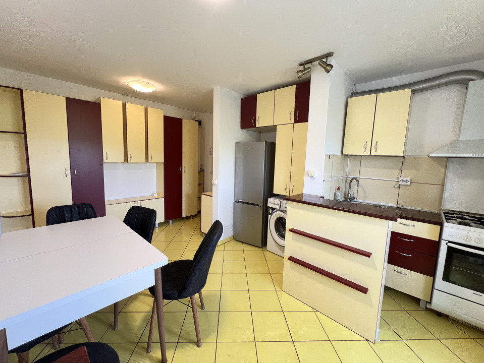 2 camere ,decomandat, 53 mp,  terasa, zona str.Tasnad, Manastur