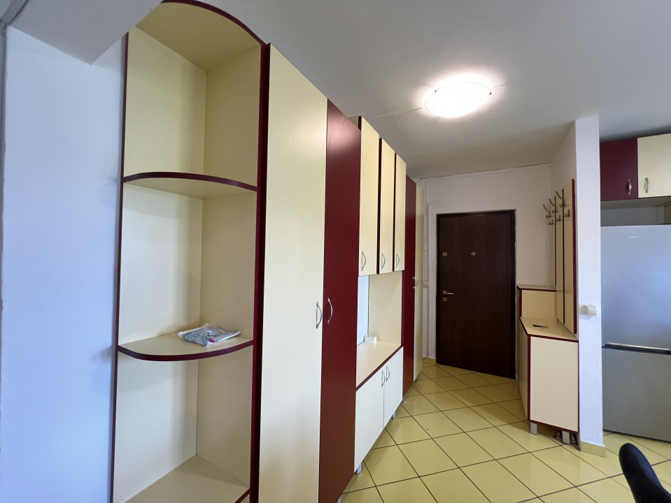 2 camere ,decomandat, 53 mp,  terasa, zona str.Tasnad, Manastur