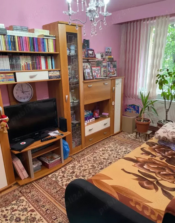 3 camere ,decomandat, 63 mp,  balcon, zona  Gheorgheni