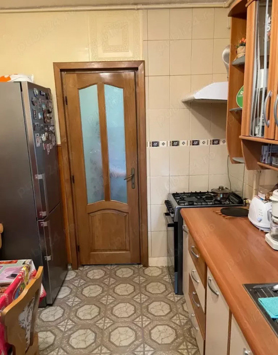 3 camere ,decomandat, 63 mp,  balcon, zona  Gheorgheni