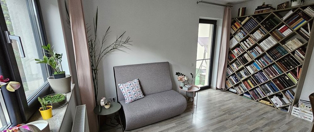 2 camere ,decomandat, 56 mp,  terasa cu gradina , zona str.Intre Lacuri