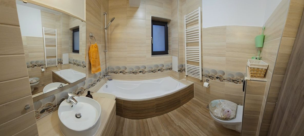 2 camere ,decomandat, 56 mp,  terasa cu gradina , zona str.Intre Lacuri