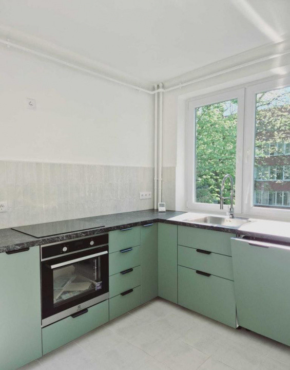 3 camere, decomandat, FInisat, terasa, str.Aleea Baita, Gheorgheni