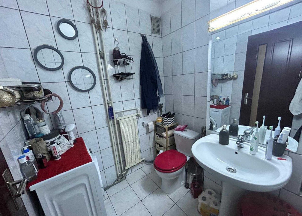 1 camera ,decomandat, 38 mp,  terasa, zona str.Bucuresti , Marasti